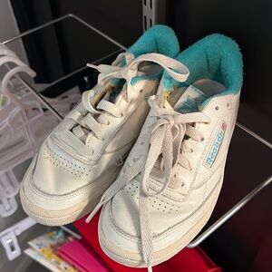 Boys terry cloth Reebok sneakers. Size 3.5. Good condition.